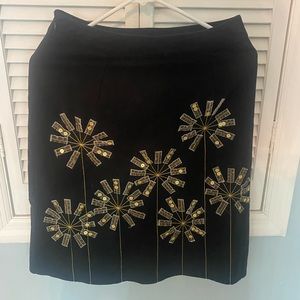 Beautiful black/gold pencil skirt size 4R